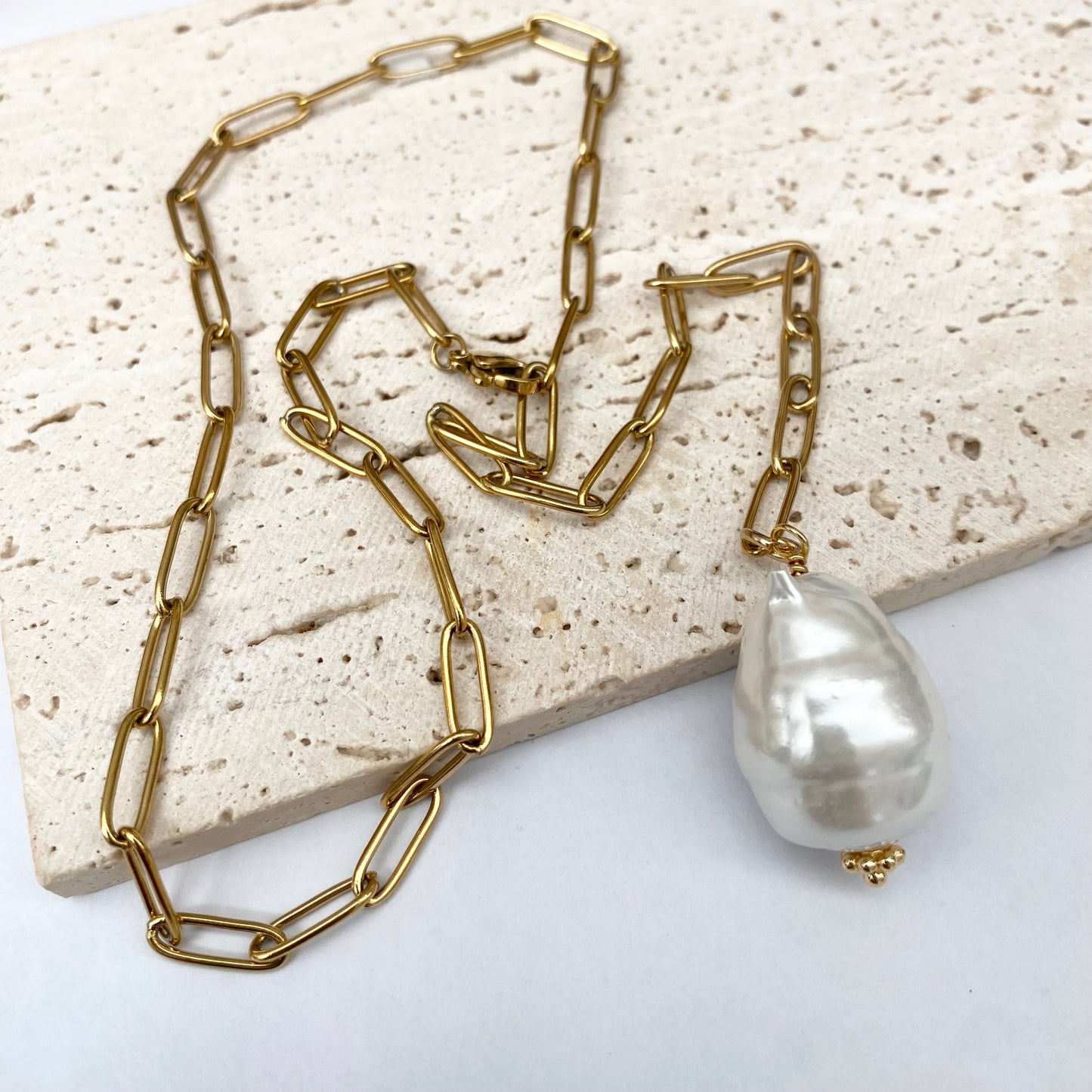 Kelly Lariat Necklace