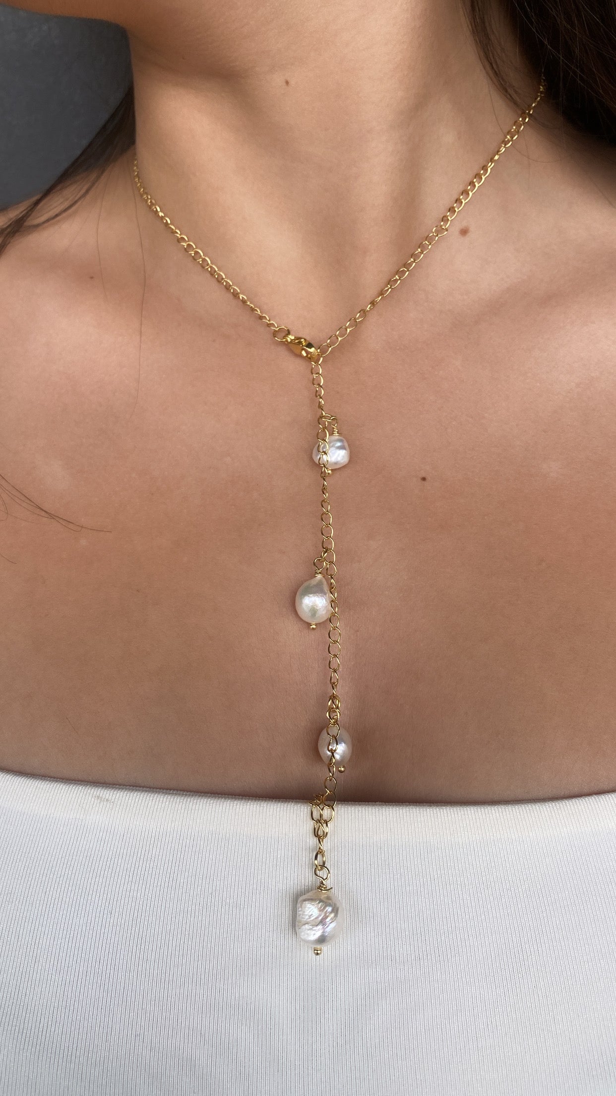 Dainty Pearl Lariat