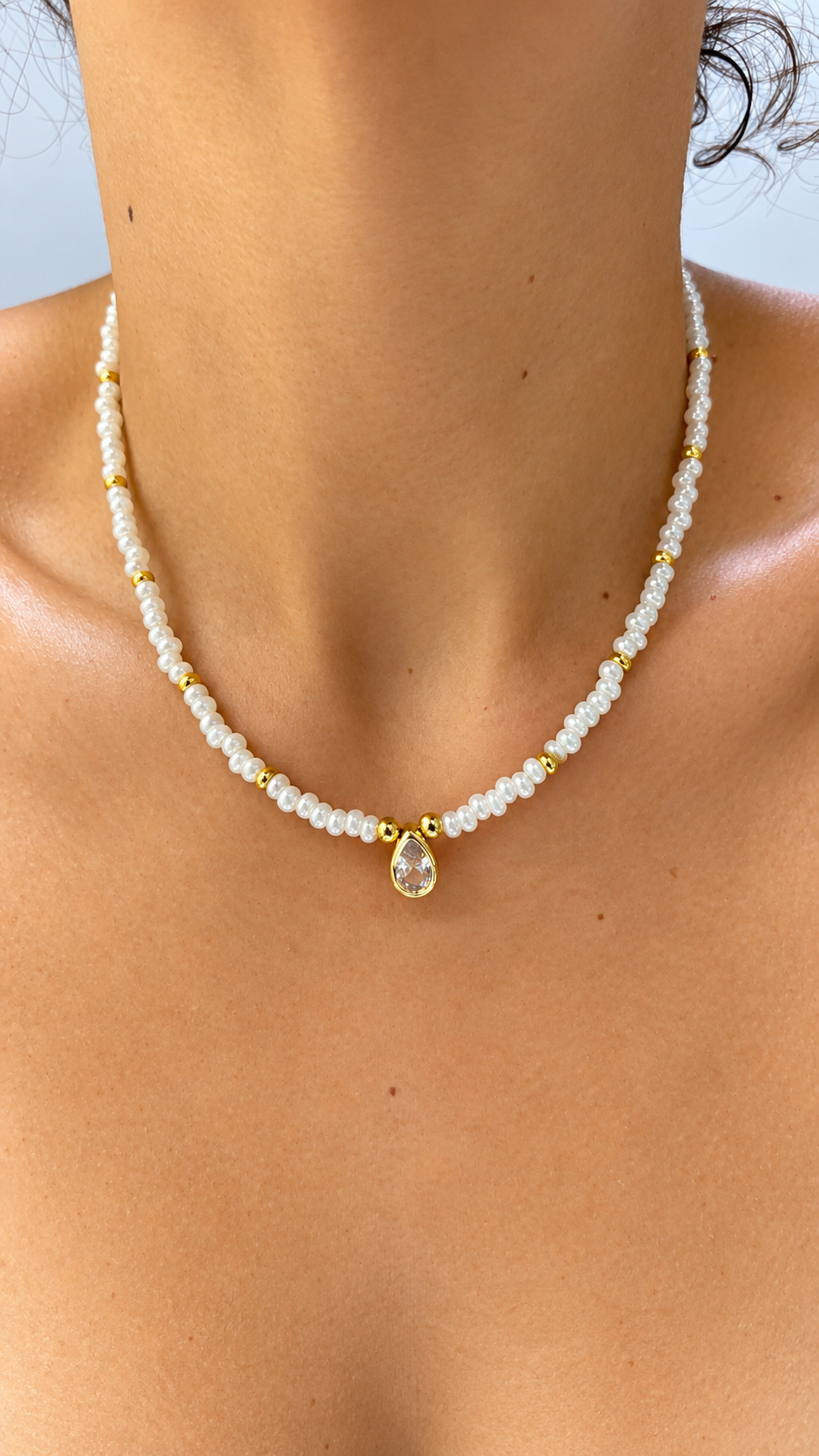 The Bezel Edit- Bianca - Choose from Red or White Pearl
