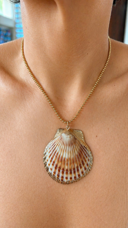 La Concha Chain Necklace