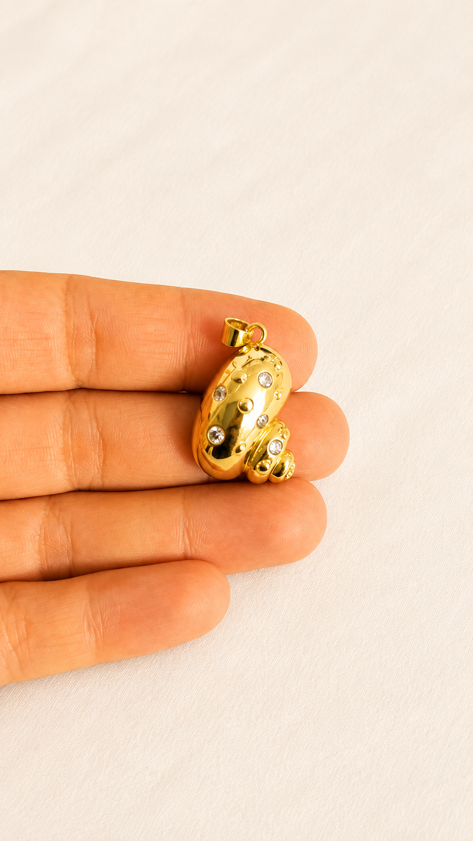 Sparkle Conch Charm