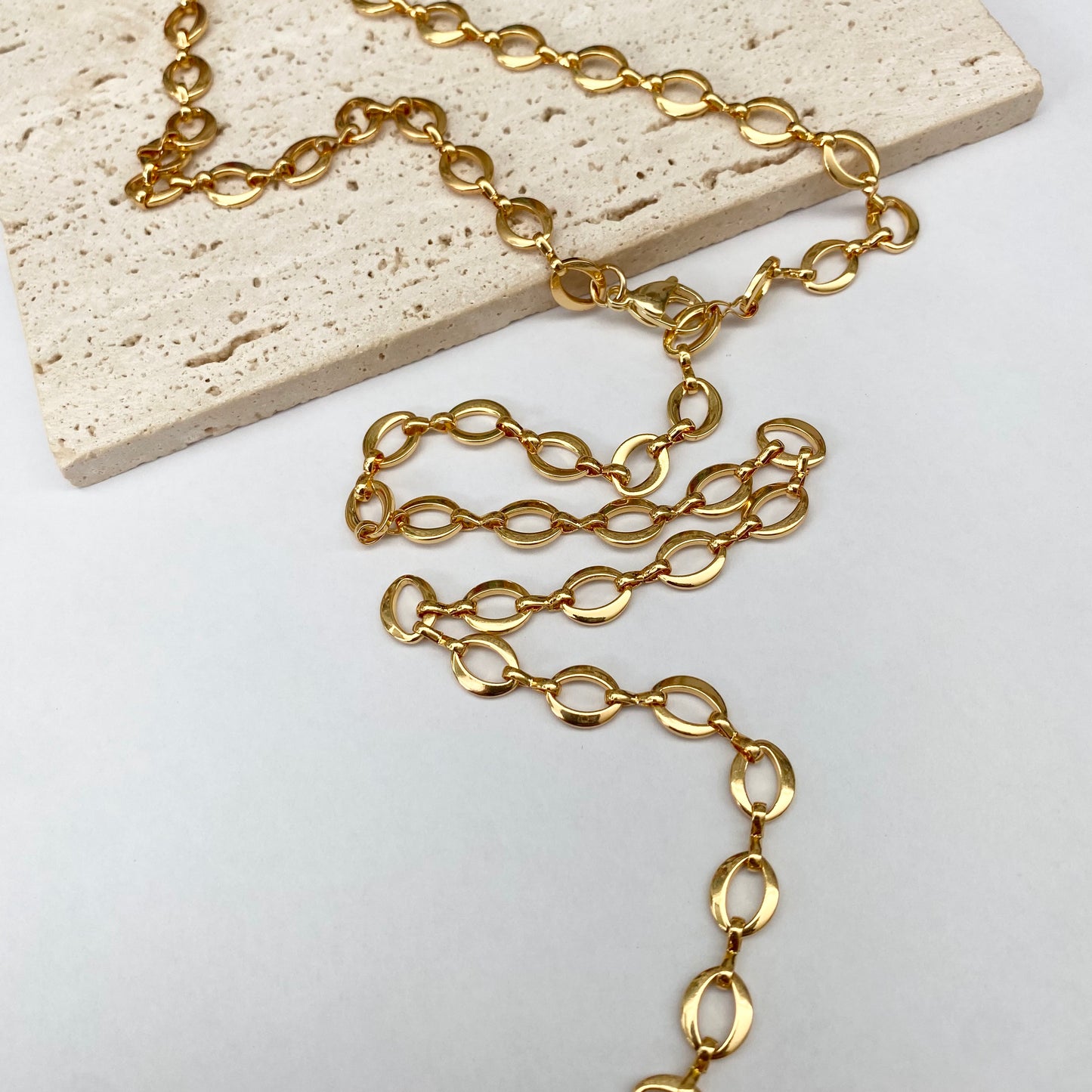 The Oval O Lariat Chain